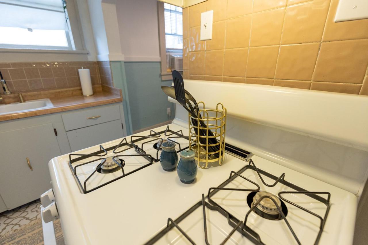 Historic Revival Midtown Memphis Duplex 64 Yes Pets Fast Wifi Free Parking Villa Buitenkant foto